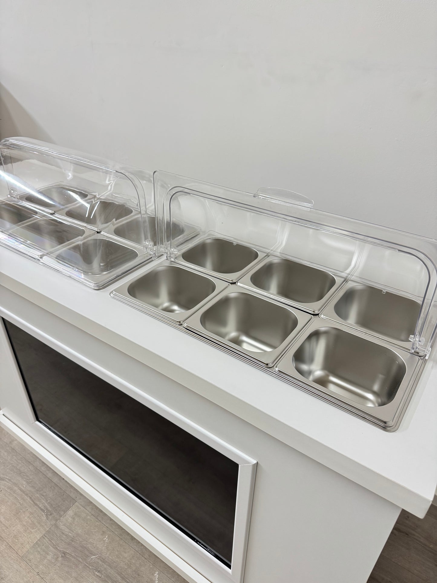 Premium cart - Fully loaded with TV screen, 2 x folding side shelves and hot / cold bain marie pans